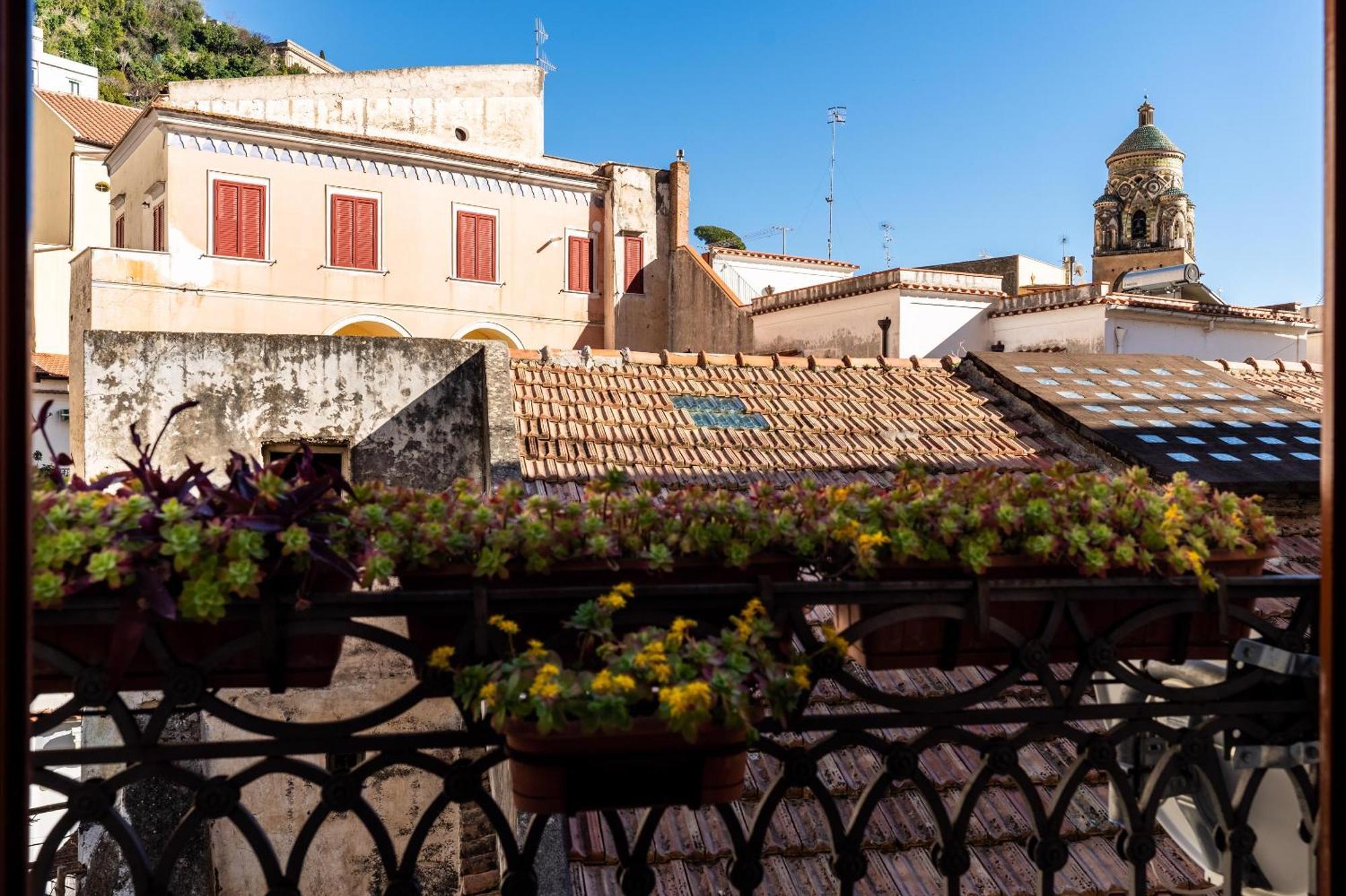 Stefania Flat - Amalfi Center Apartment Luaran gambar