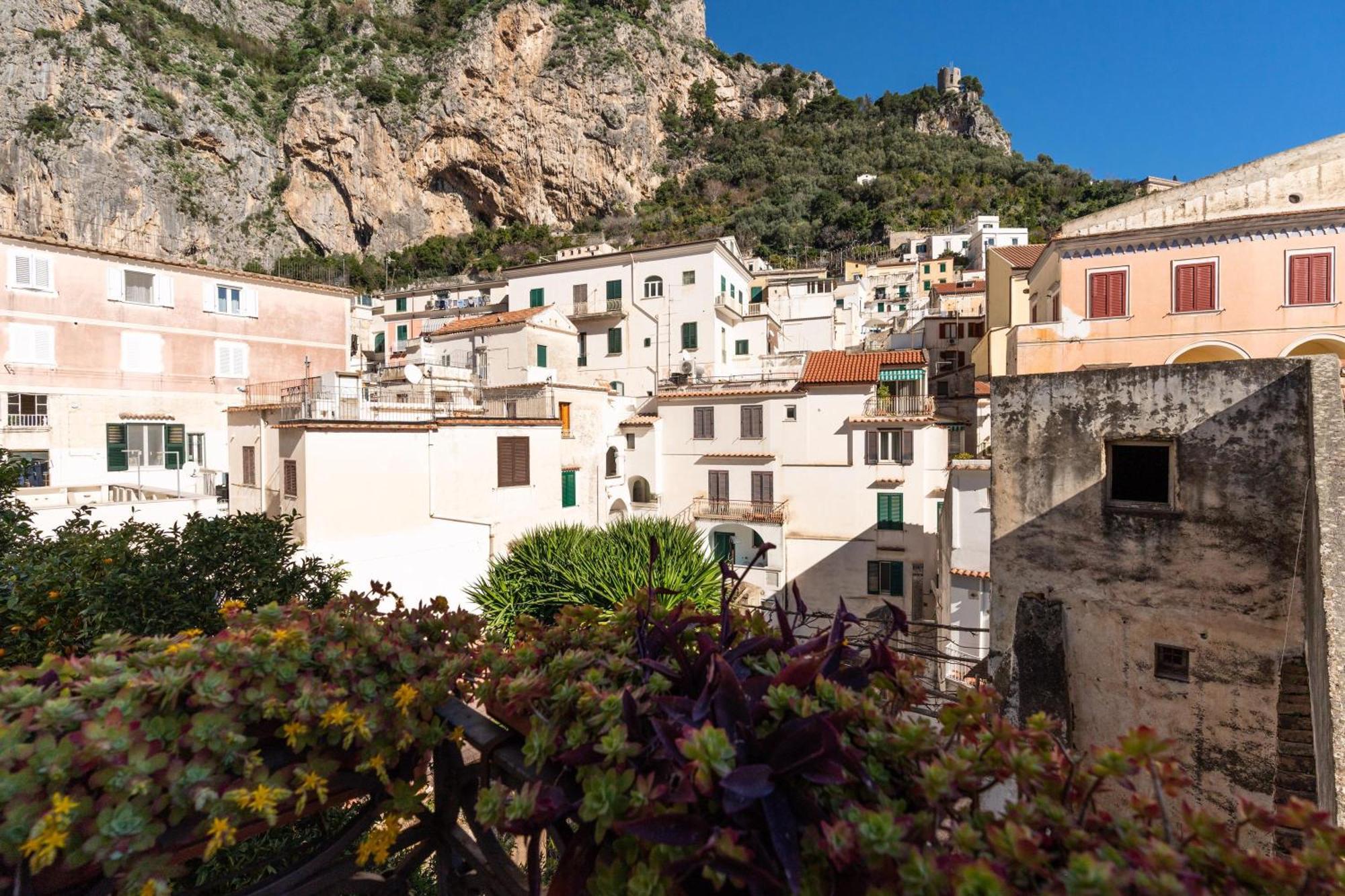 Stefania Flat - Amalfi Center Apartment Luaran gambar
